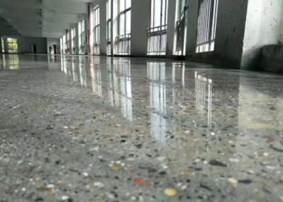 张家港金刚砂耐磨地坪施工